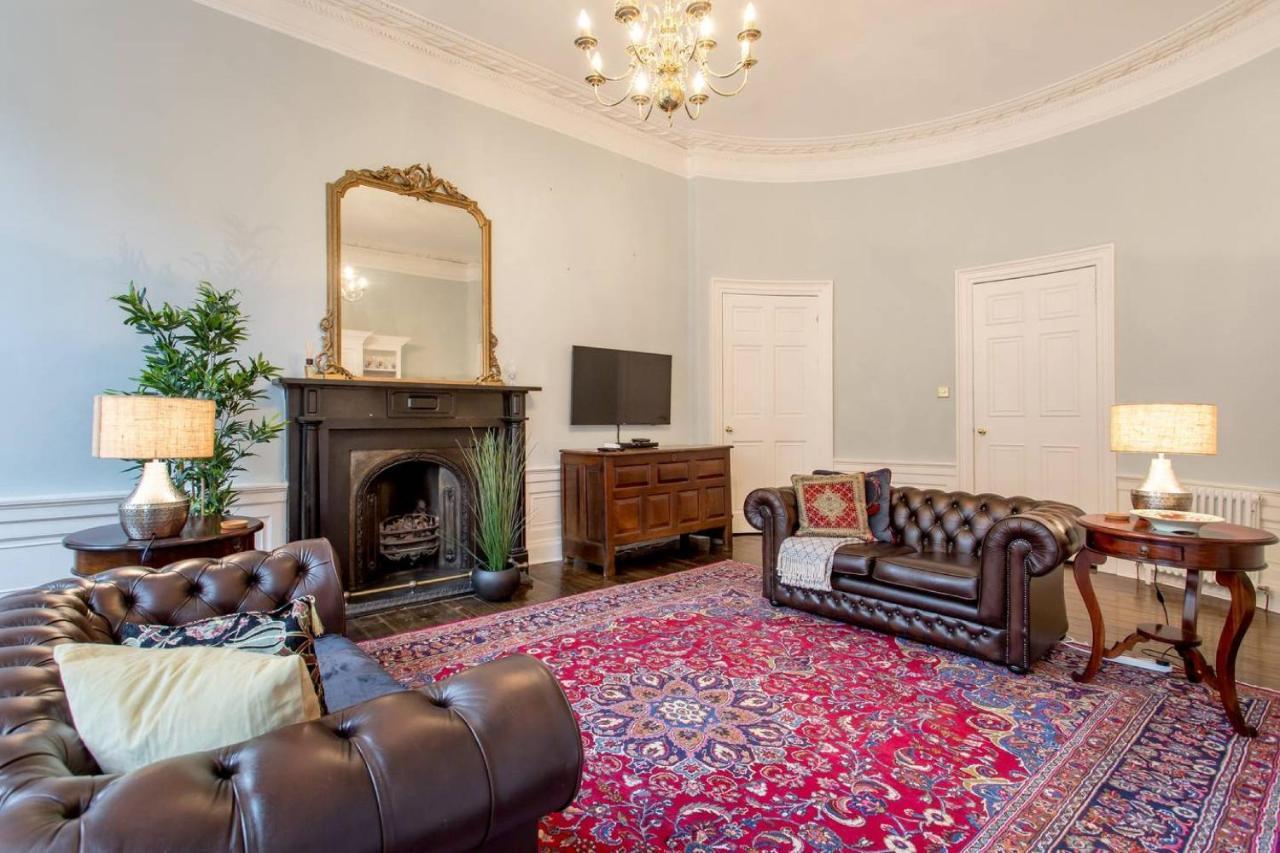 Joivy Converted Flat In Historic Building In New Town Edinburgh Ngoại thất bức ảnh